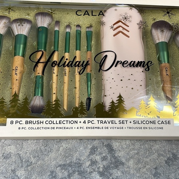 NIB Cala Holiday Dreams Makeup Brushes Gift Set Christmas Hanukkah - Picture 3 of 8